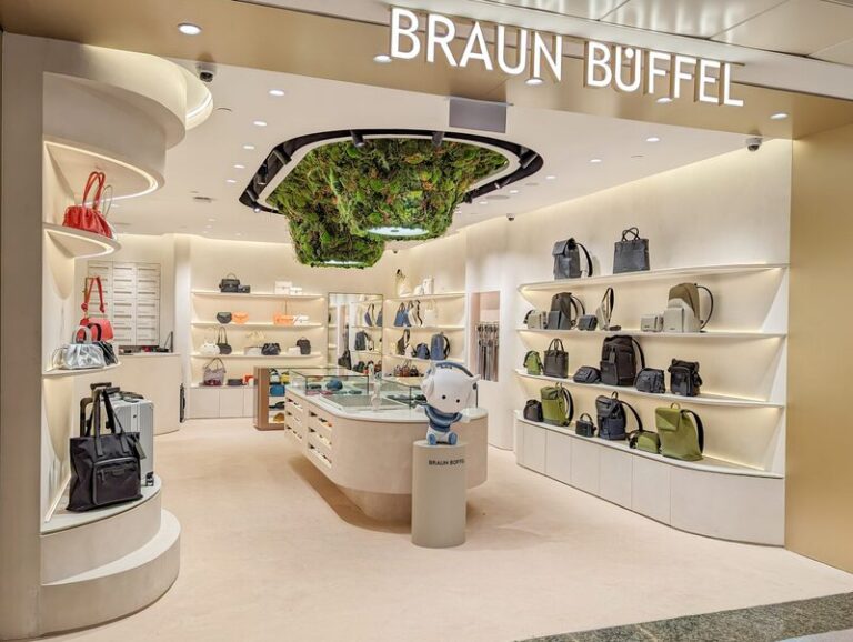Braun Büffel: Staying in trend with their latest moss wall